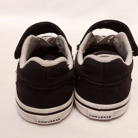 Converse Toddler Size 8 Skate Shoes - Picture 4 of 4